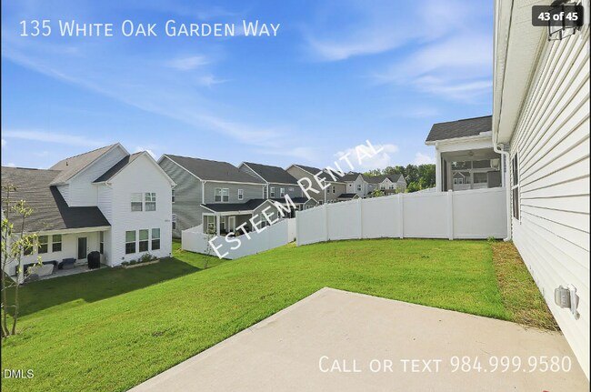 Building Photo - 135 White Oak Gdn Wy