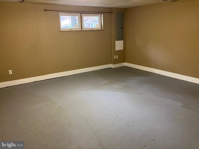 Building Photo - 22416 Greenview Ct