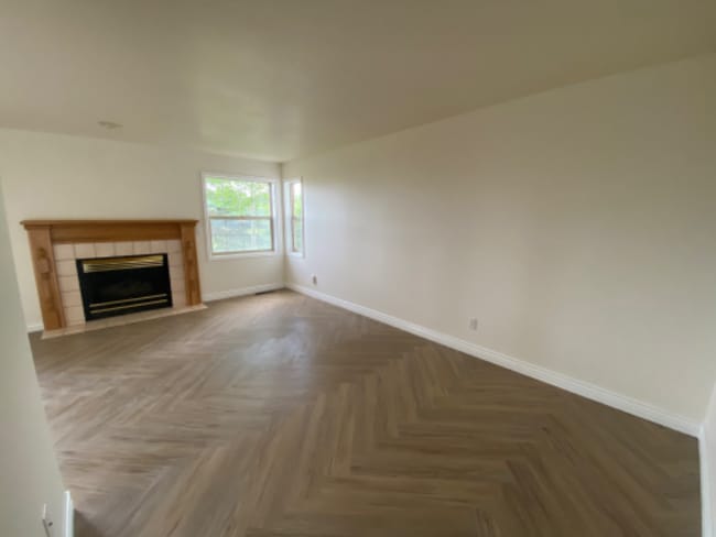 Building Photo - 983 Grindelwald Ln