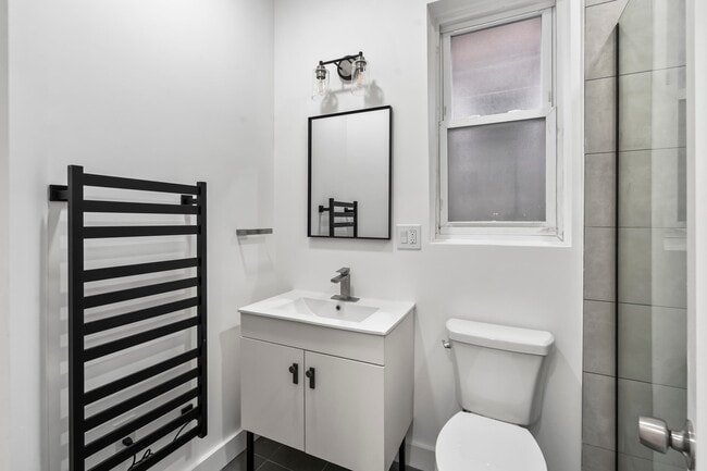 Building Photo - 45 66th St