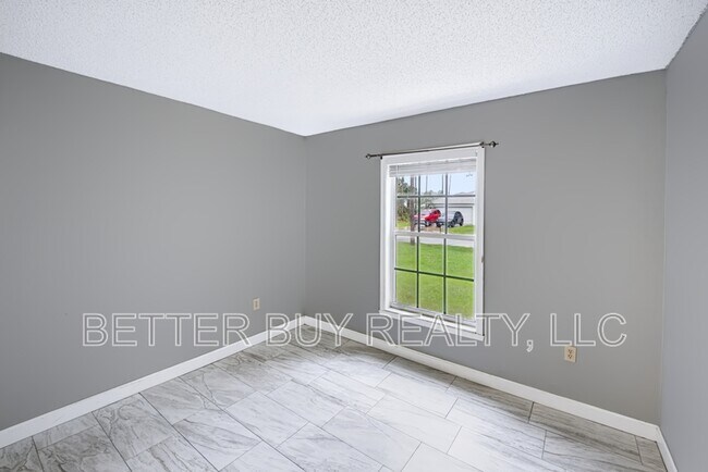 Building Photo - 21 Palermo Ln