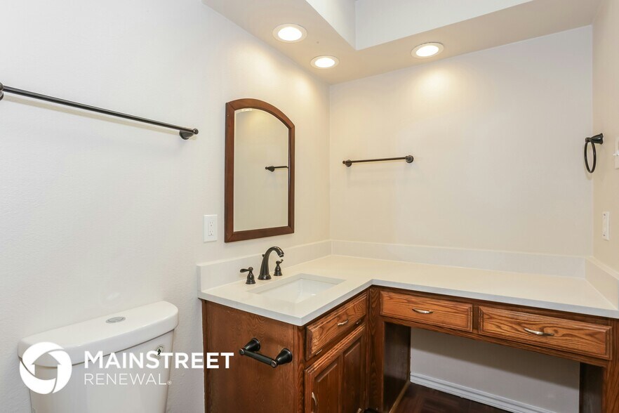 Building Photo - 1730 Lombard St