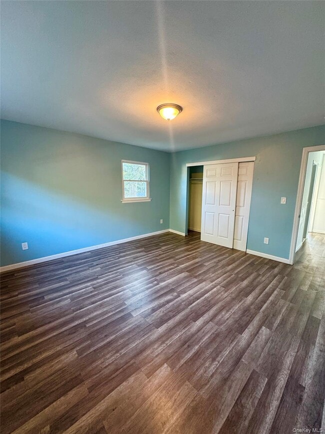 Building Photo - 66 Van Buren St