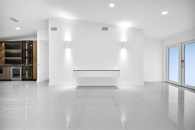 Building Photo - 13284 SW 39th St