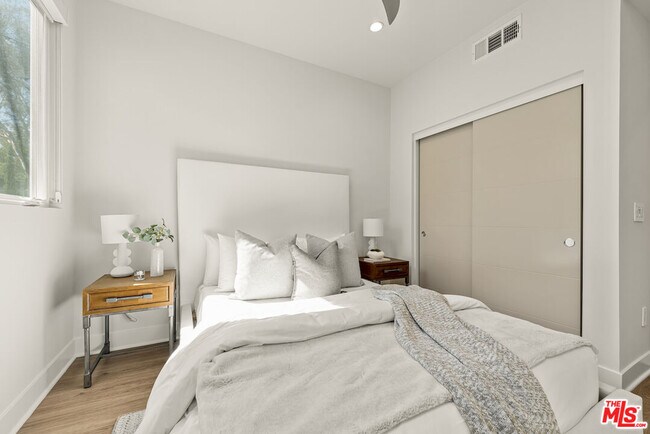 Building Photo - 2111 N Cahuenga Blvd