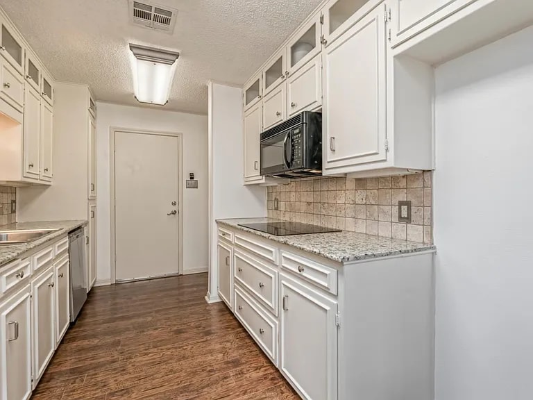 refrigerator space - 3708 Windmill Hill St