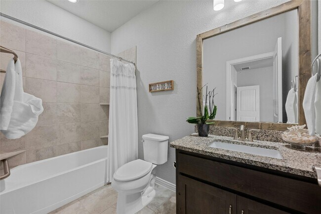 Building Photo - 12900 Mission River Dr