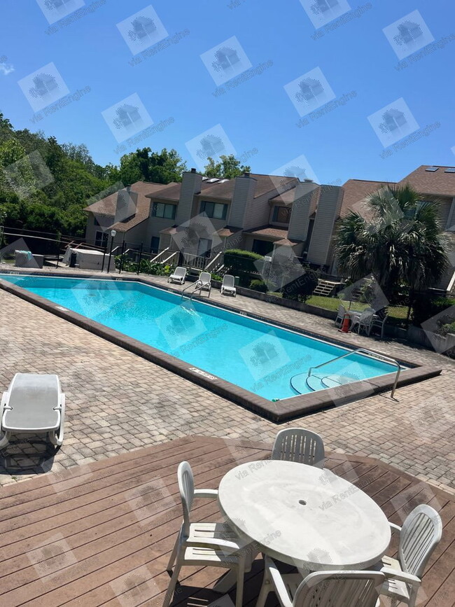 Building Photo - 4278 Brookside Dr