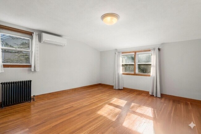 Building Photo - 22 Munroe Rd