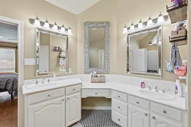 Building Photo - 4241 Fairway Crossing Dr