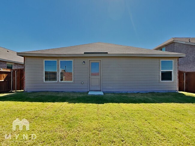 Building Photo - 1837 Lotus St