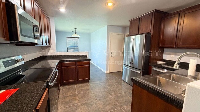 Building Photo - 36532 W Barcelona Ln