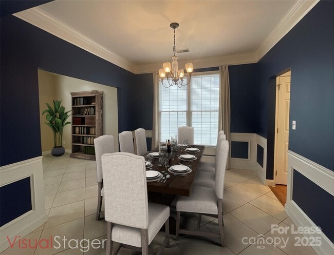 Building Photo - 1928 Dearmon Dr