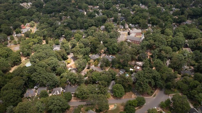 Building Photo - 2020 Tippah Ave