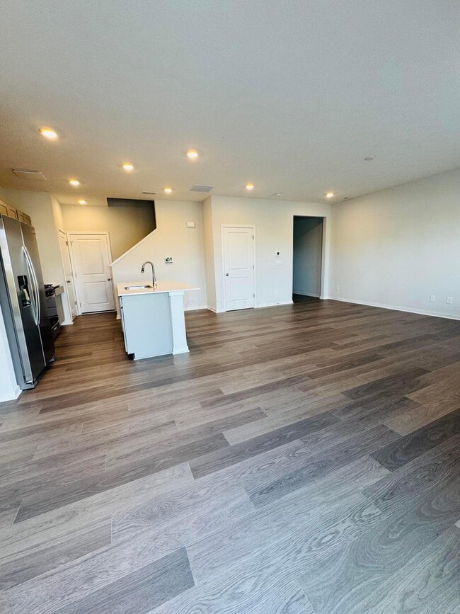 Building Photo - 6318 Marinelli Dr S