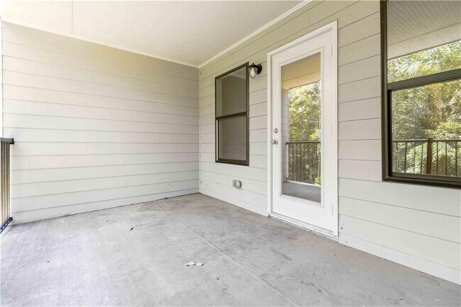Building Photo - 1039 Collections Dr
