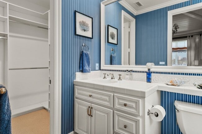 Building Photo - 1514 E Oceanfront