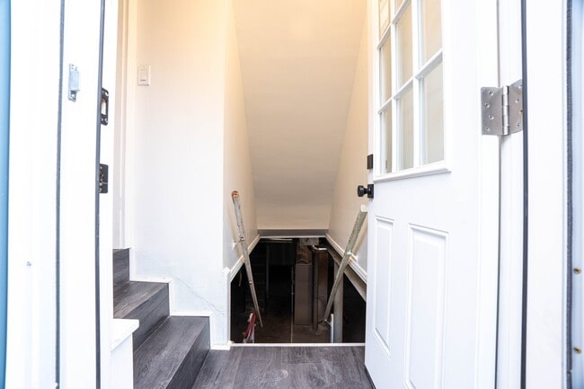 Building Photo - 361 Adams Ct