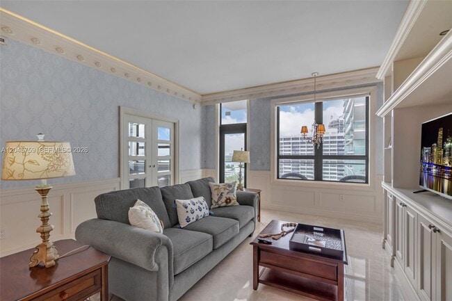 Building Photo - 10185 Collins Ave