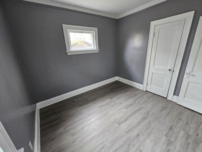 Building Photo - 15906 Corsica Ave