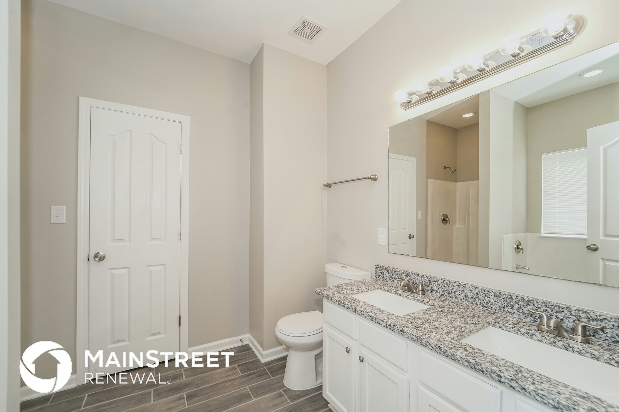 Building Photo - 6046 Shining Oak Ln