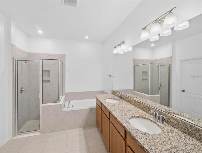 Building Photo - 2556 Leyland Cypress Ln