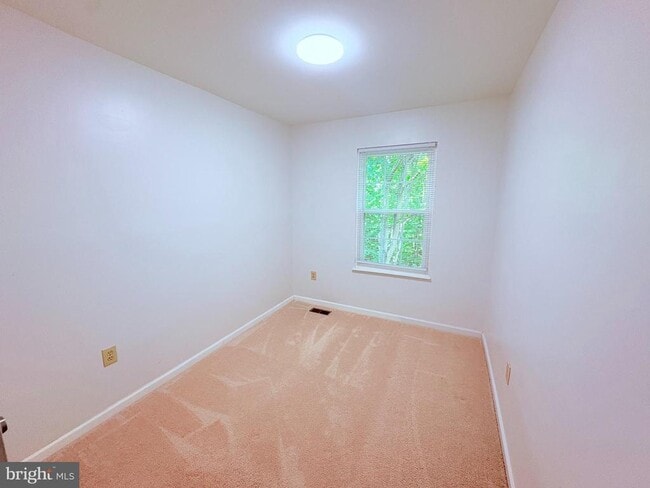 Building Photo - 15068 Catbrier Ct