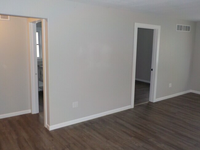 Building Photo - 115 N Jefferson St