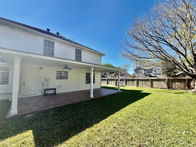 Building Photo - 16907 Dusty Mill Dr W