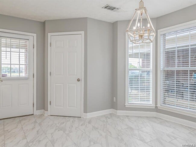 Building Photo - 1261 Westfield Ln