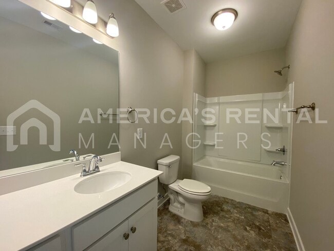 Building Photo - Home for Rent in Lincoln, AL!!!   View with 48 Hours Notice!