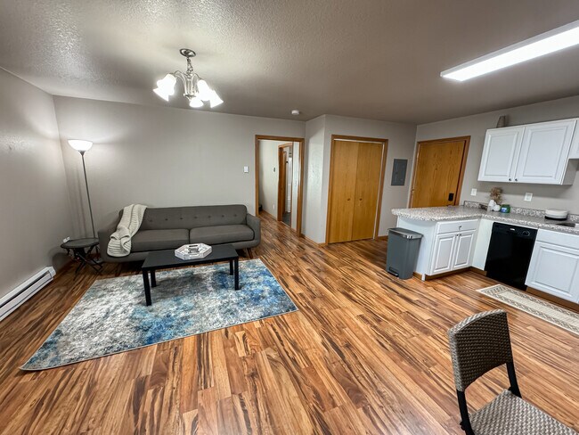 Building Photo - Theater Apartments Beulah