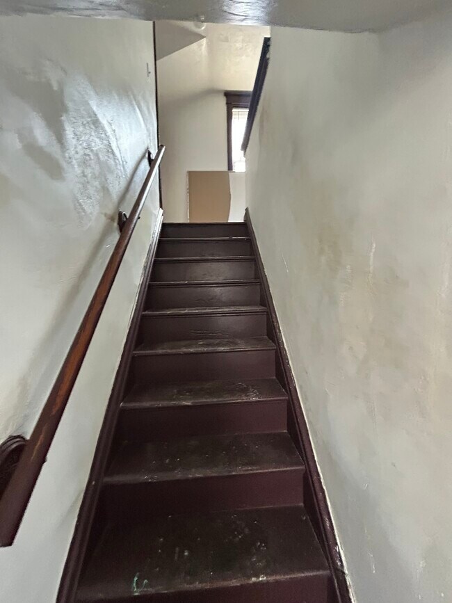 Building Photo - 5051 Maffitt Ave