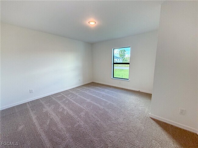 Building Photo - 420 NW 4th Terrace