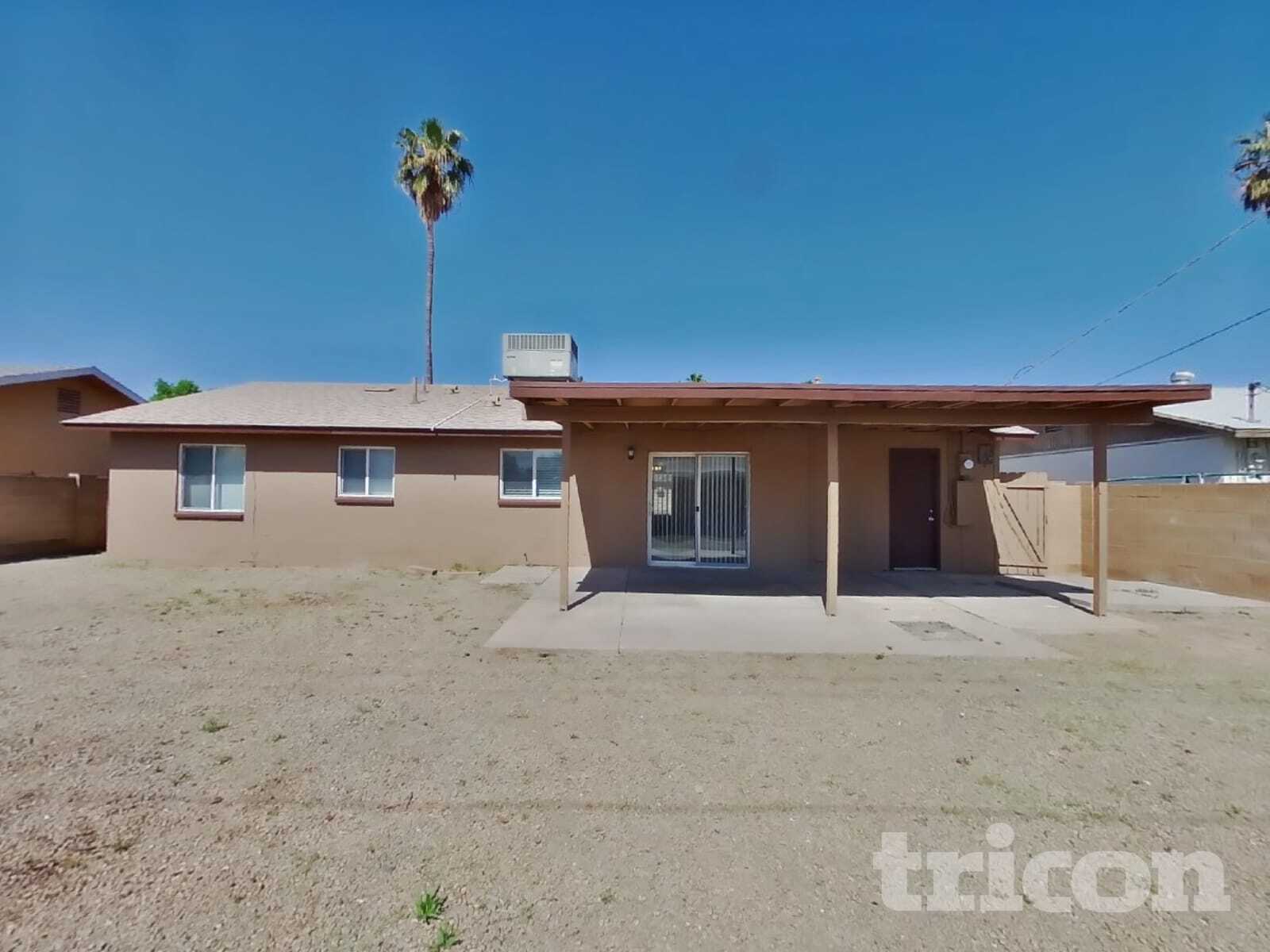 Building Photo - 459 S Johnson