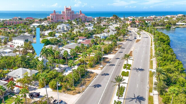 Building Photo - 3310 E Maritana Dr