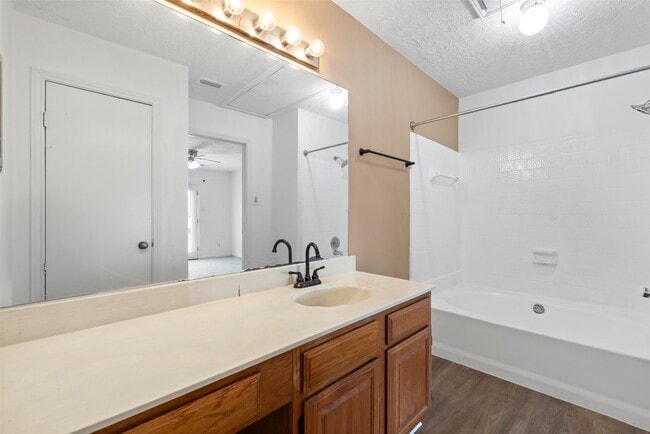 Building Photo - 8519 Wild Basin Dr