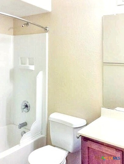 Building Photo - 112 Rush Haven