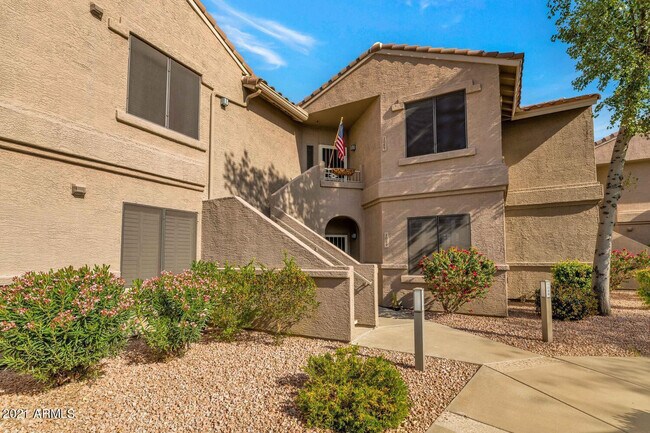 Building Photo - 15151 N Frank Lloyd Wright Blvd