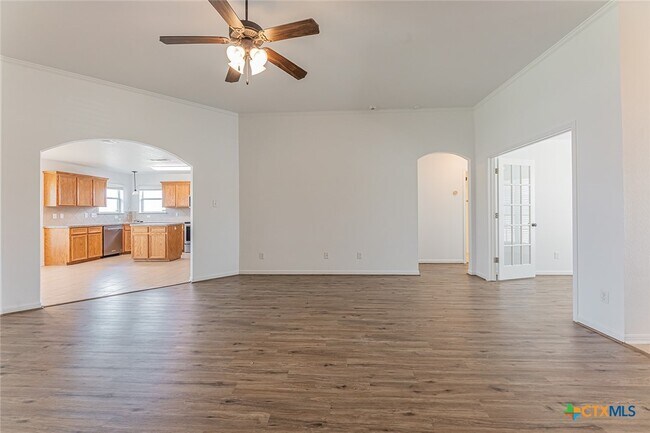 Building Photo - 3603 Salt Fork Dr