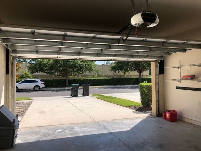Building Photo - Nice 3/2.5 Two Story Condo in East Orlando!