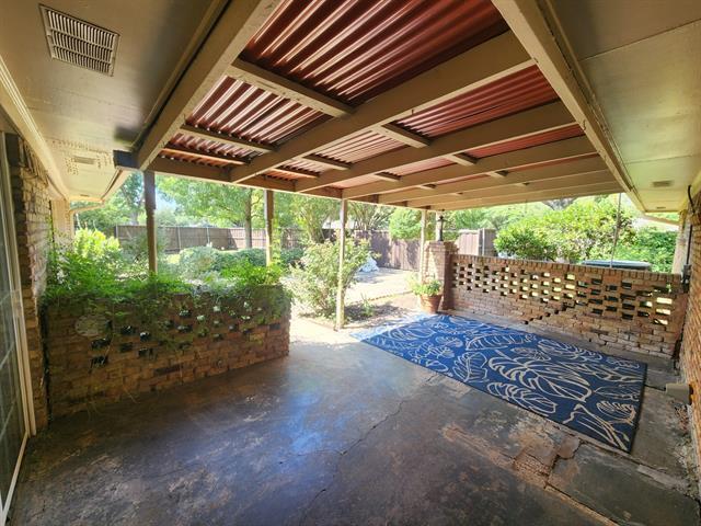 Building Photo - 3410 Whitehall Dr