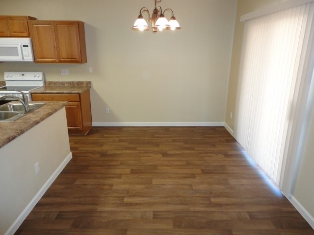 Building Photo - 6405 W Pioneer St