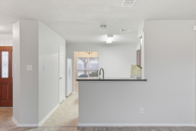 Building Photo - 4910 Conifer Ridge Way