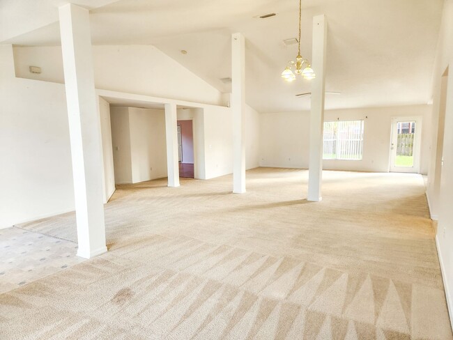 Building Photo - Port St. Lucie Pool Home for rent