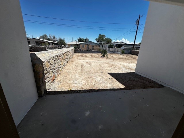 Building Photo - 612 Hesse Dr