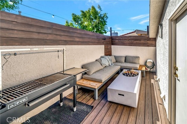 Building Photo - 14727 Magnolia Blvd