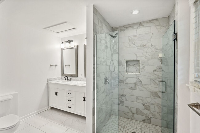 Building Photo - 4105 Ashwoody Trl NE