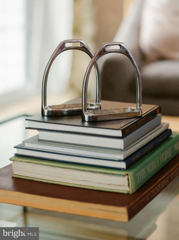 Building Photo - 13230 Falls Rd