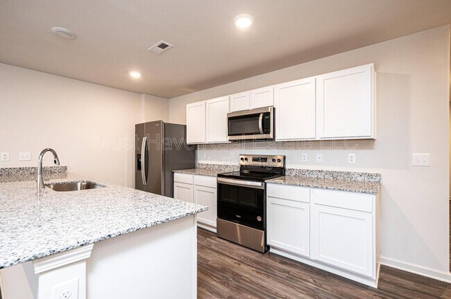 Building Photo - 1942 Tranquility Cir